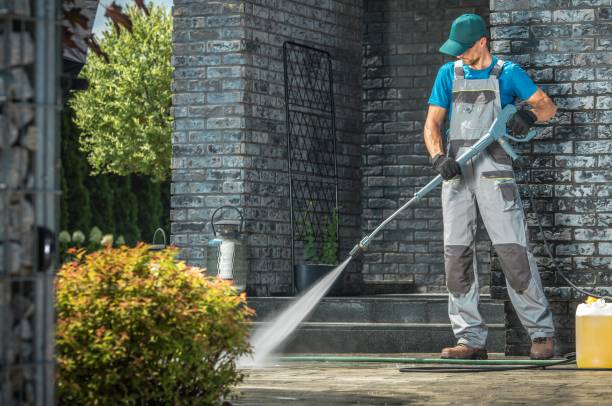 Best Animal Enclosure Cleaning  in Broussard, LA
